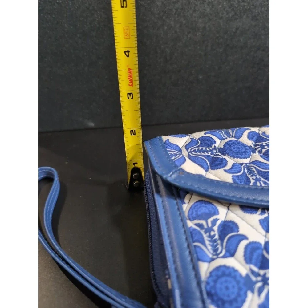 VERA BRADLEY COBALT BLUE TILES WRISTLET WALLET TRIFOLD ID SLOTS CARD CASH - Picture 16 of 16
